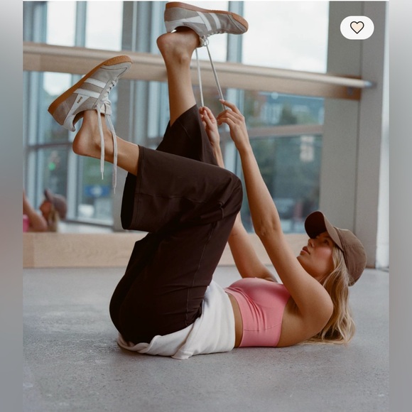 OFFLINE By Aerie Real Me XTRA High Waisted Wide Leg Leggings Deep Earth (Brown) - Picture 2 of 7